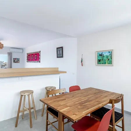 Sofia Seaview Dreamscape